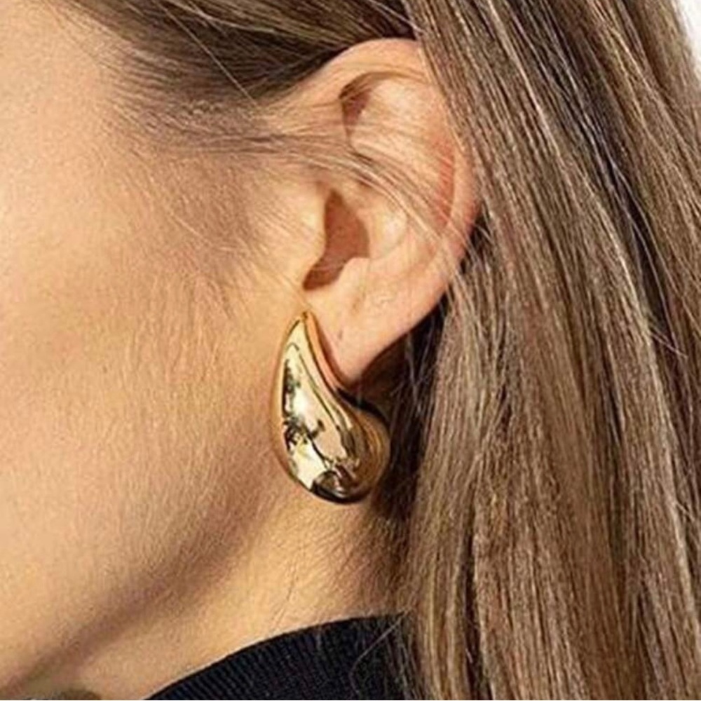 Water-drop Design gold Earrings (New never worn)